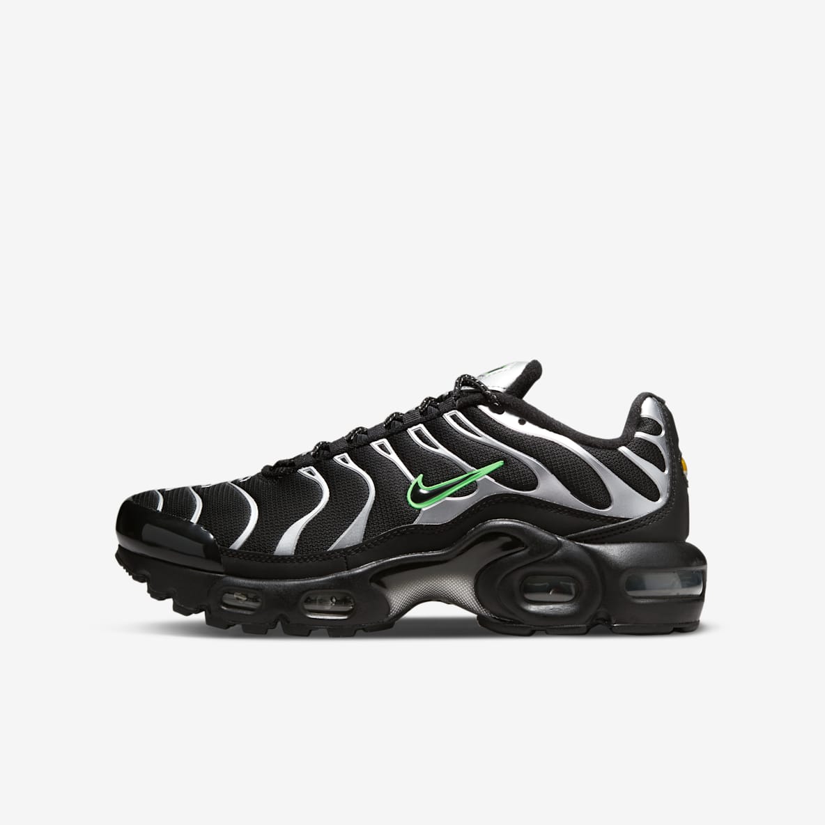 Black TN Air Max Plus Shoes. Nike CA
